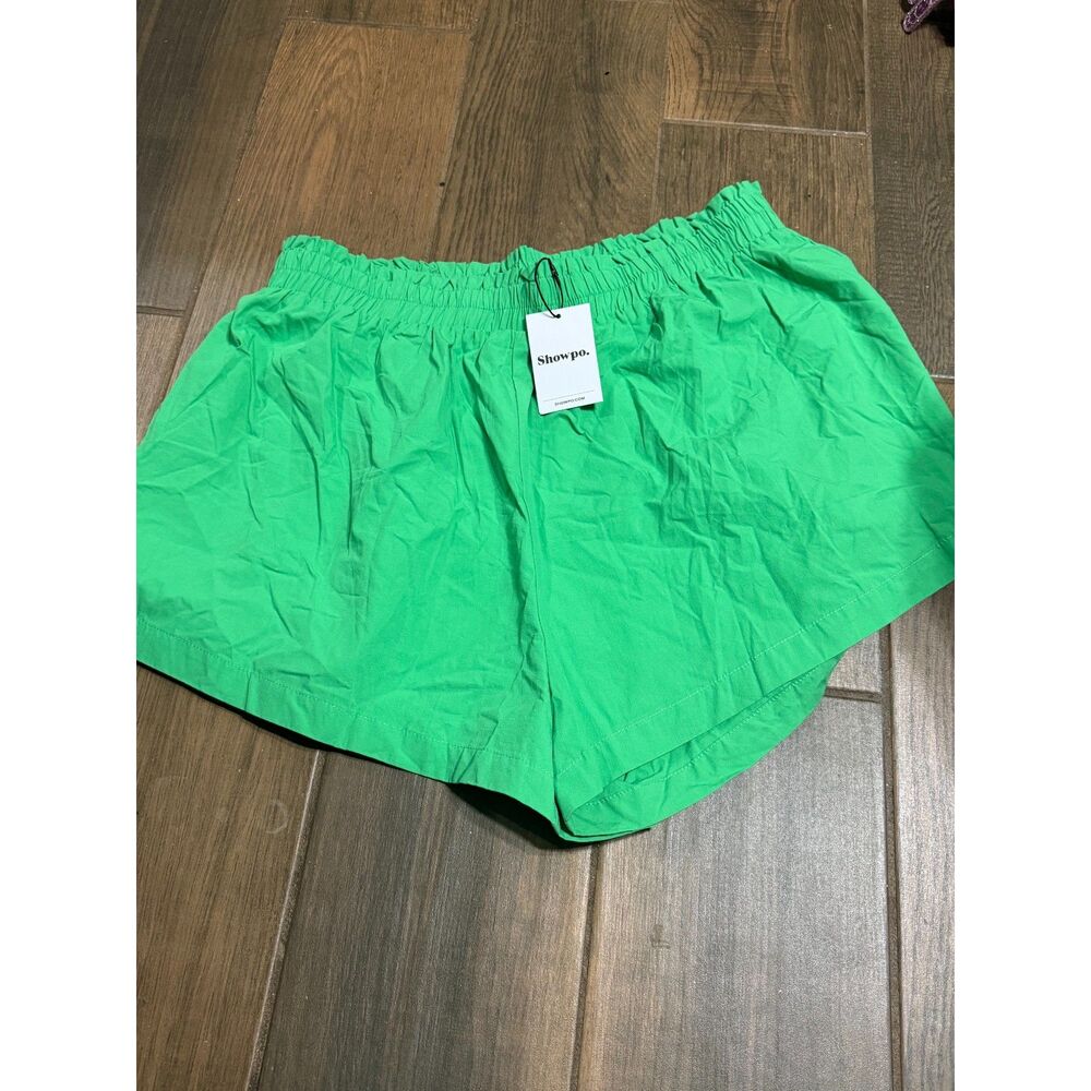 ShowPo Green shorts